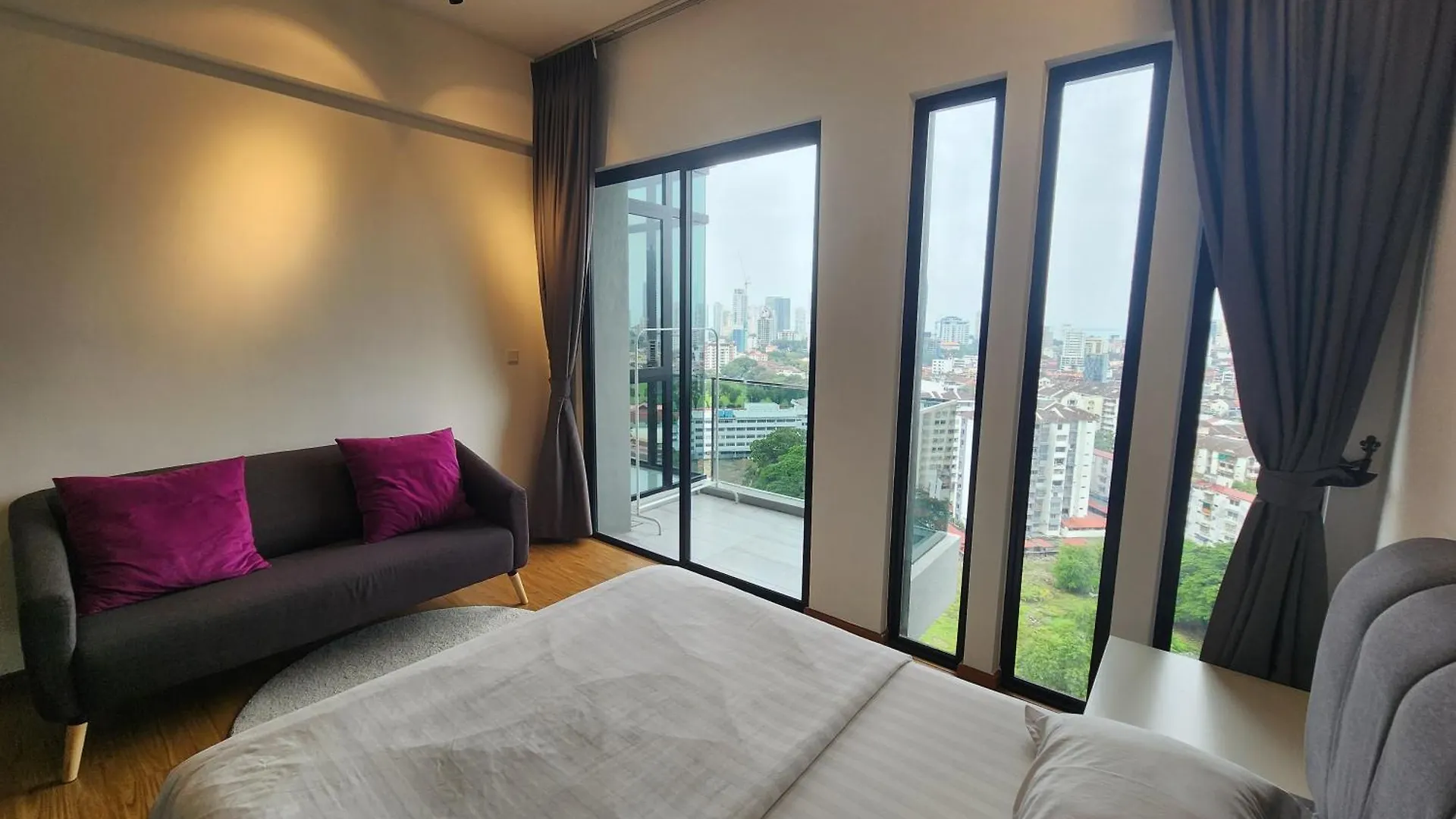 Beacon Executive Suites George Town Apartment