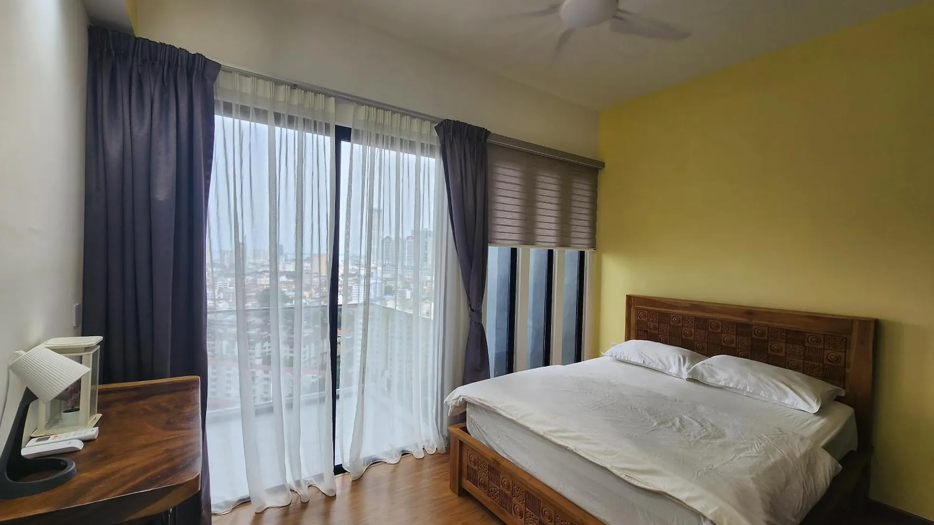 Beacon Executive Suites George Town Apartment